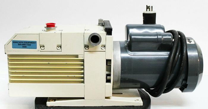 Used Leybold Trivac D25BCS Oil Vacuum Pump w/ GE Motors SKCR48WN0313AT 1.5hp (5686)