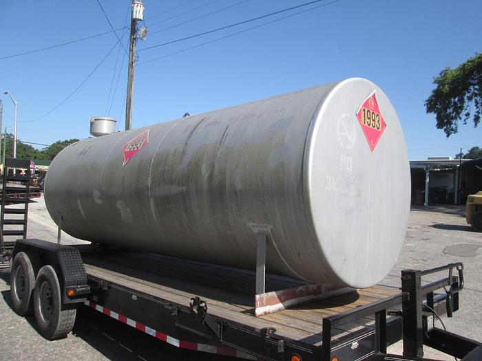 Used 2500 Gallon Single Wall Modern Fuel Tank