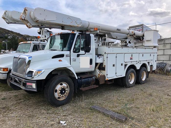 Used 2003 IHC Altec AM 855 Bucket Truck