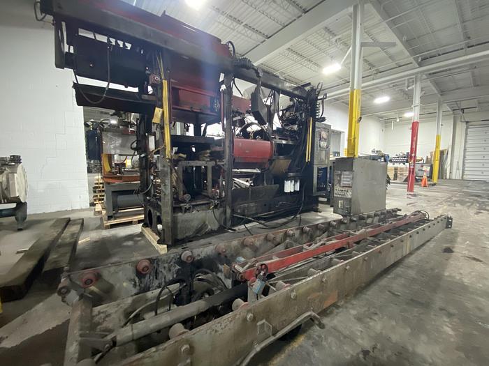 Used HUNTER 32-C AUTOMATIC MOLDING MACHINE