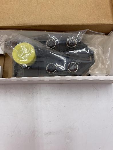 Turck 4MB12Z-4P2-CS12