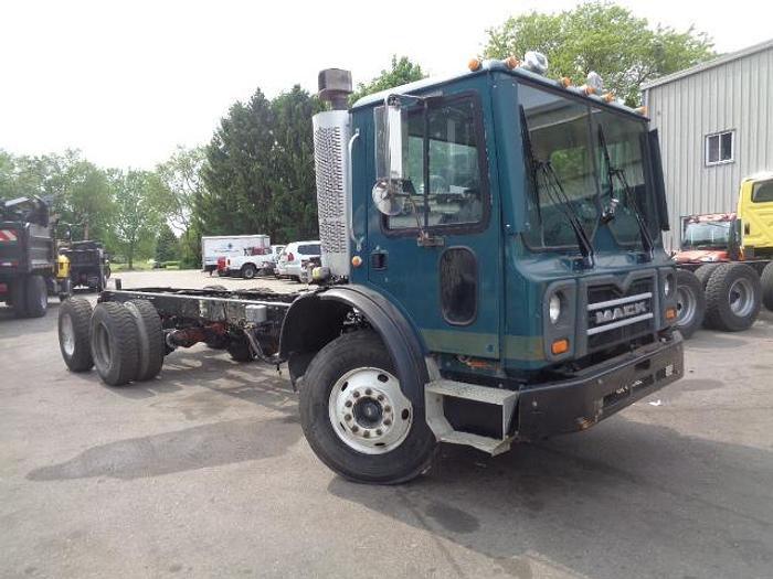 Used 2014 Mack MR613