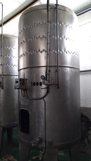 Usado Conjunto de 8 depósitos de fermentação de vinhos