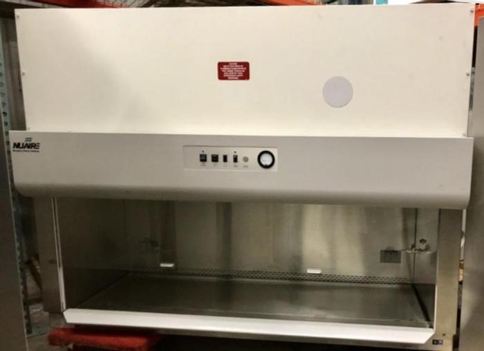 Used Nuaire NU-425-600, Class 2, A2, 6ft, BioSafety Cabinet with Stand, UV Lighting