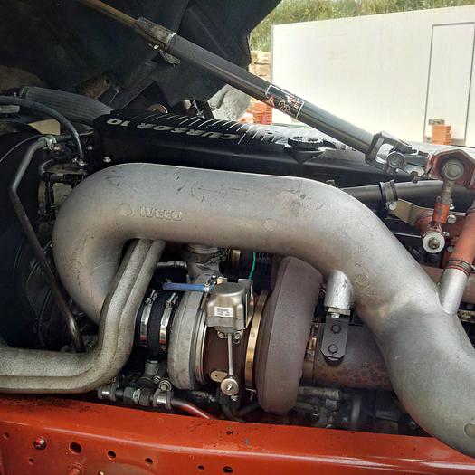 Usado 2001 Iveco Eurotech 440E40 tractor unit