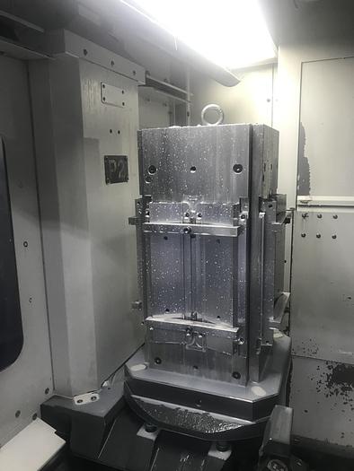 Used 2013 HAAS EC-400 4-Axis CNC Horizontal Machining Center