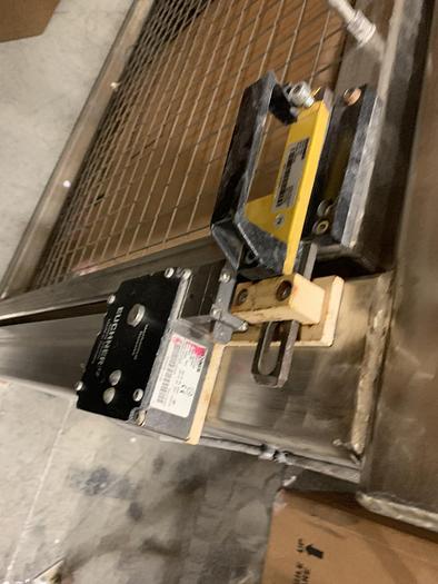 Used SHRED TECH DUAL SHAFT 20HP SHREDDER WITH CONVEYOR