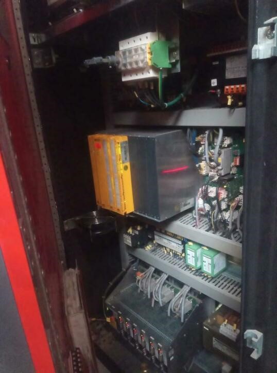 Usado 2001 AMADA PROMECAM HFE 100-3