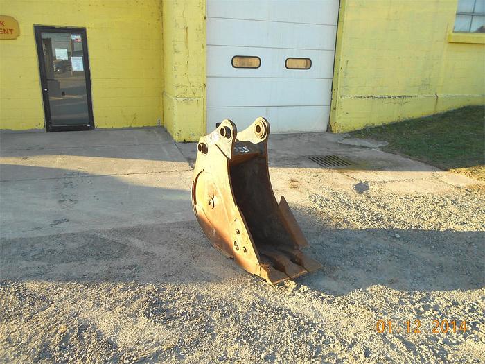 Used 16/19" GP BUCKET WITH 3 SPADE STYLE TEETH, SIDE CUTTERS, 65mm PIN SIZE, 10" F...