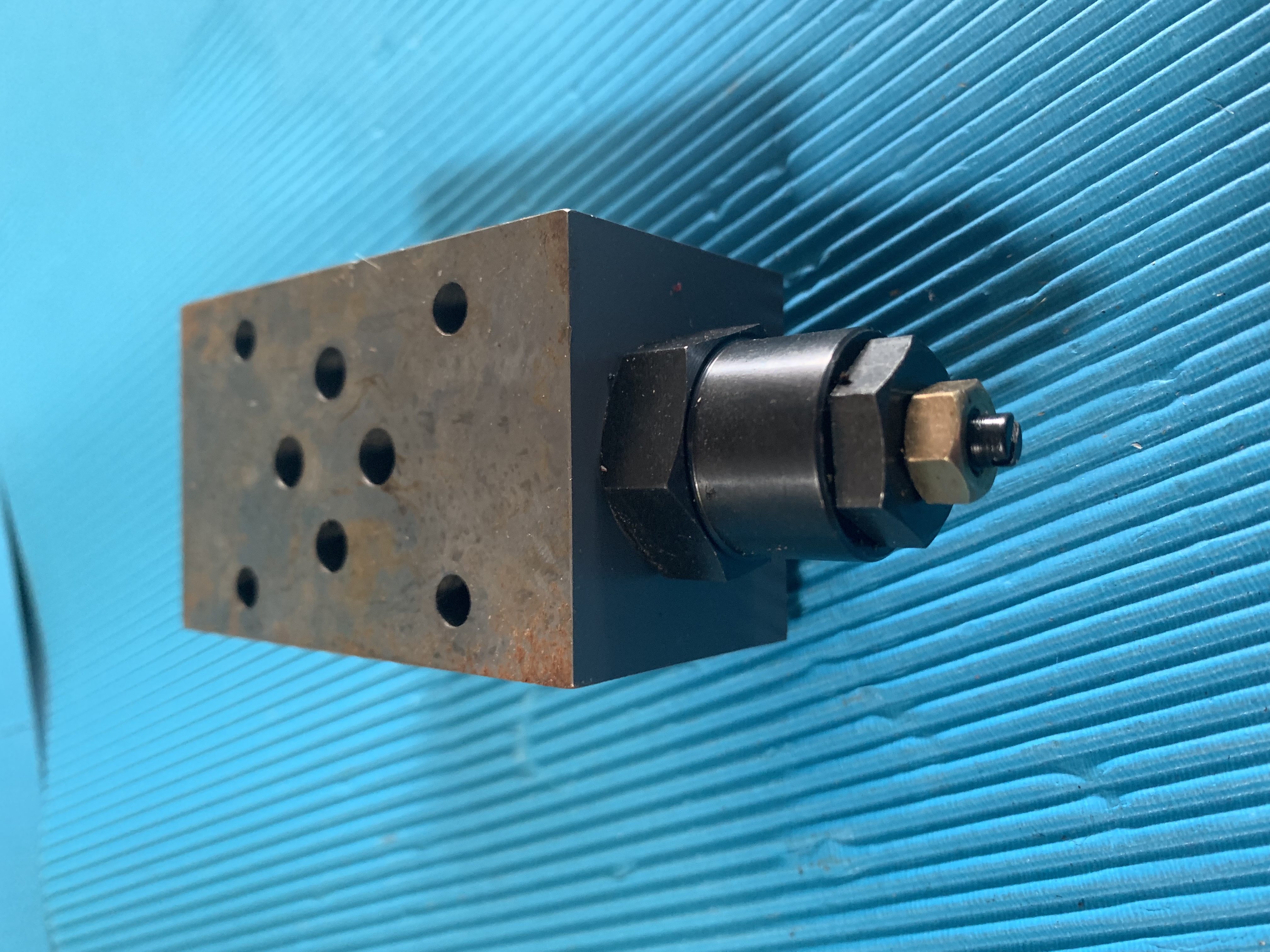 Used Vickers Reducing Valve DGMFN-3-Y-AZW-20-JA