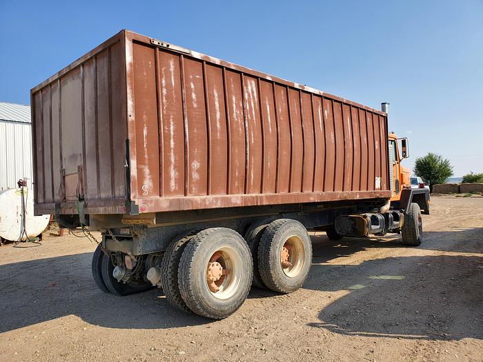 Used International Dump Truck w/ 20' Bed - Diesel