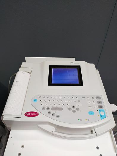 Gebraucht GE MAC 1200 ST EKG Gerät auf Wagen
