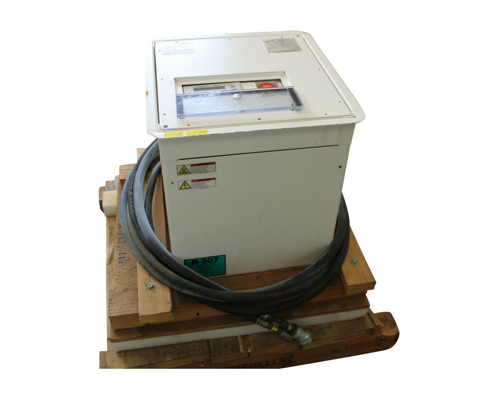 Used 2006 Advanced Thermal Sciences CHILLER 208 VAC 3P 50/60 HZ DX-01