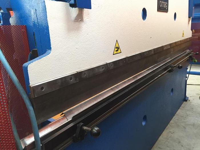 Usato PIEGATRICE OMAG IDRAULICA 3000 X 40