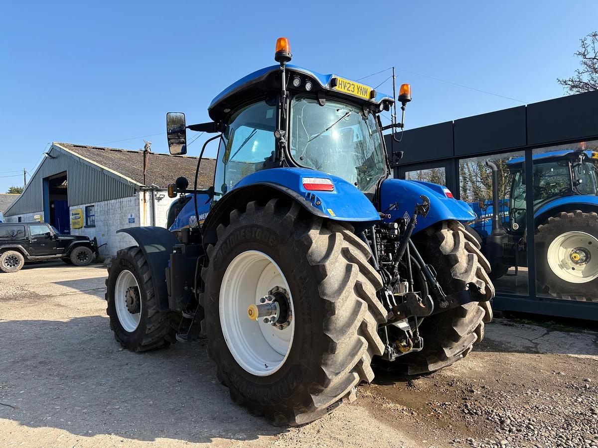 Used 2023 NEW HOLLAND T7.260 POWER COMAND