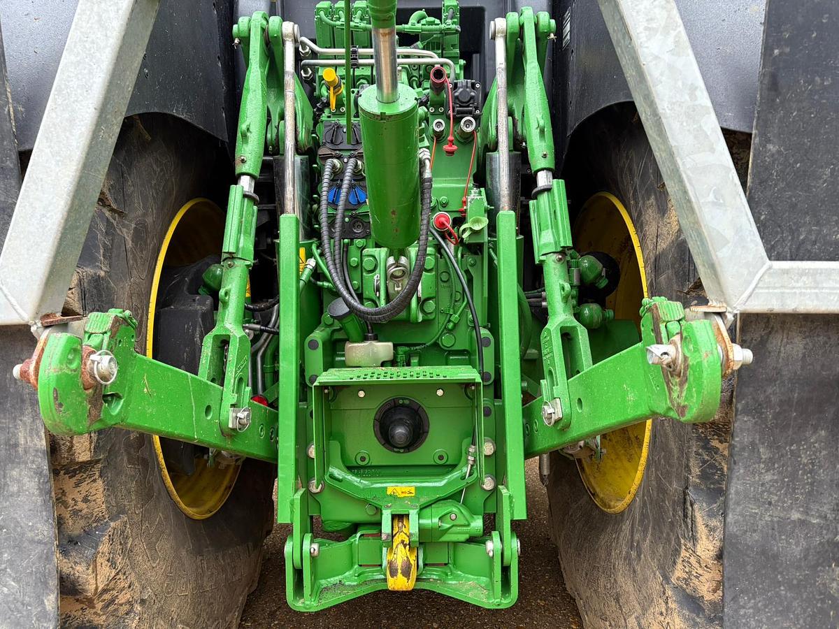 Used 2022 JOHN DEERE 6R215