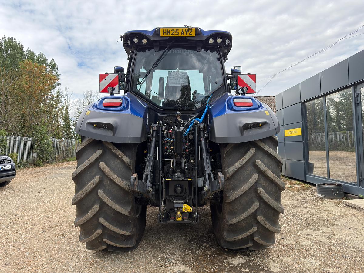 Used 2025 NEW HOLLAND T7.315 HD PLMI AUTO COMMAND