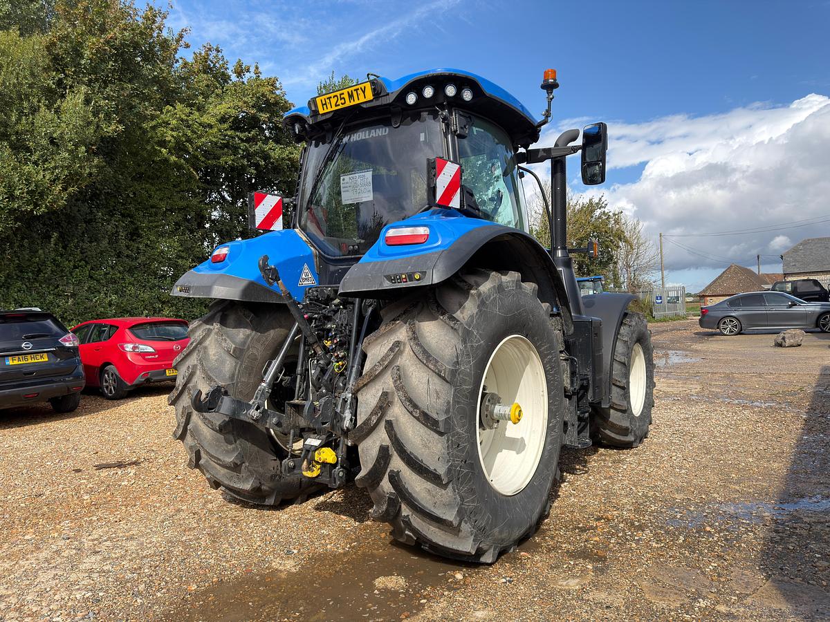 Used 2025 NEW HOLLAND T7.260 PLMI POWER COMMAND