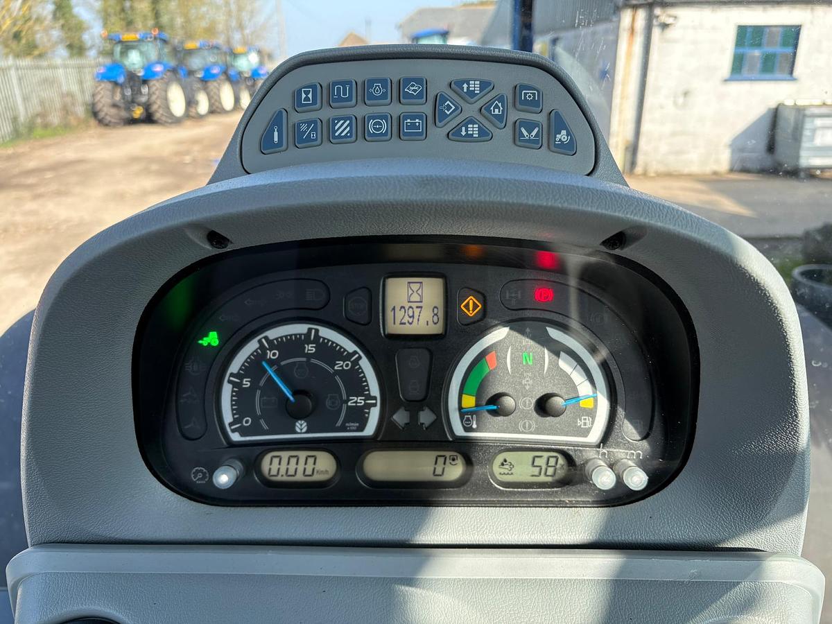 Used 2023 NEW HOLLAND T7.260 POWER COMAND