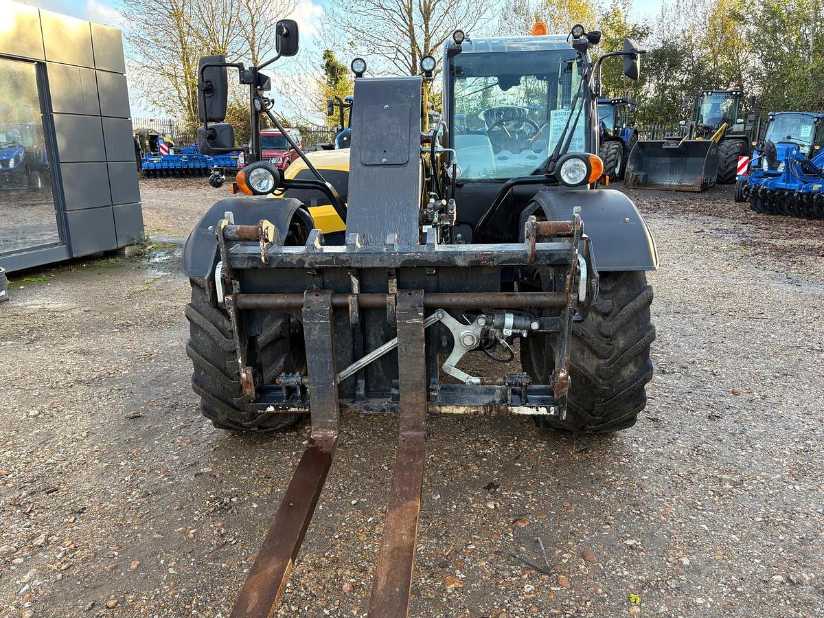 Used 2024 NEW HOLLAND TH7.42 Elite