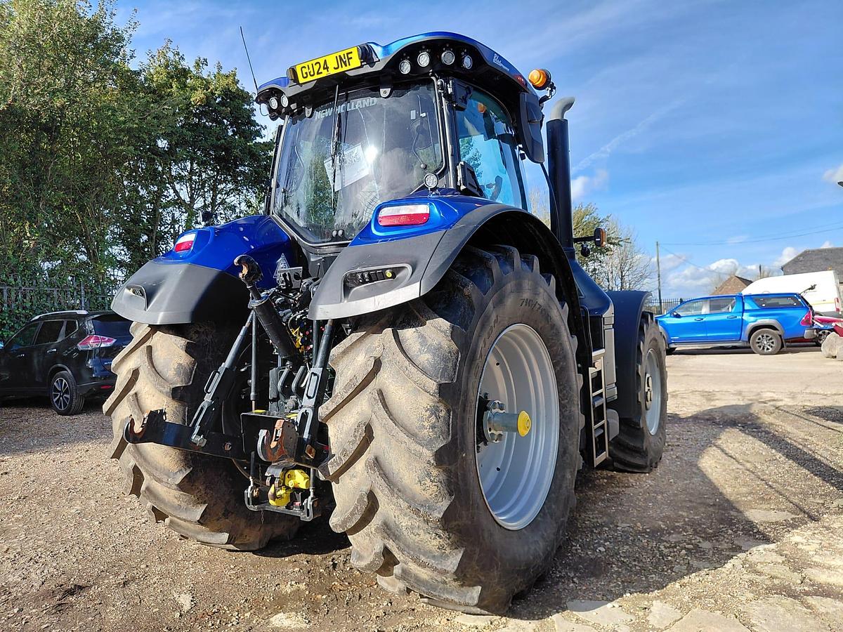 Used 2024 NEW HOLLAND T7.315HD AUTO COMMAND