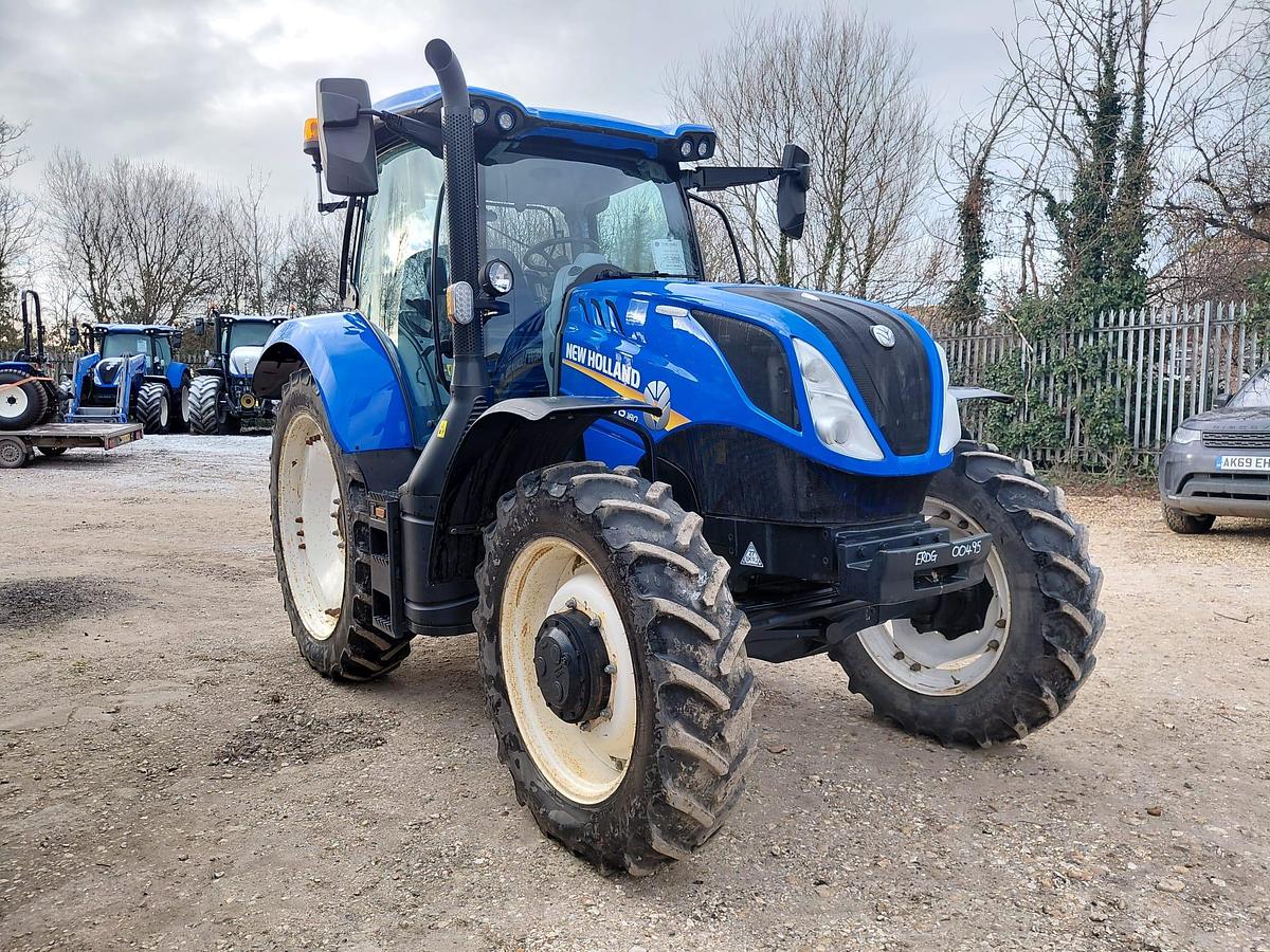 Used 2024 NEW HOLLAND T6.180