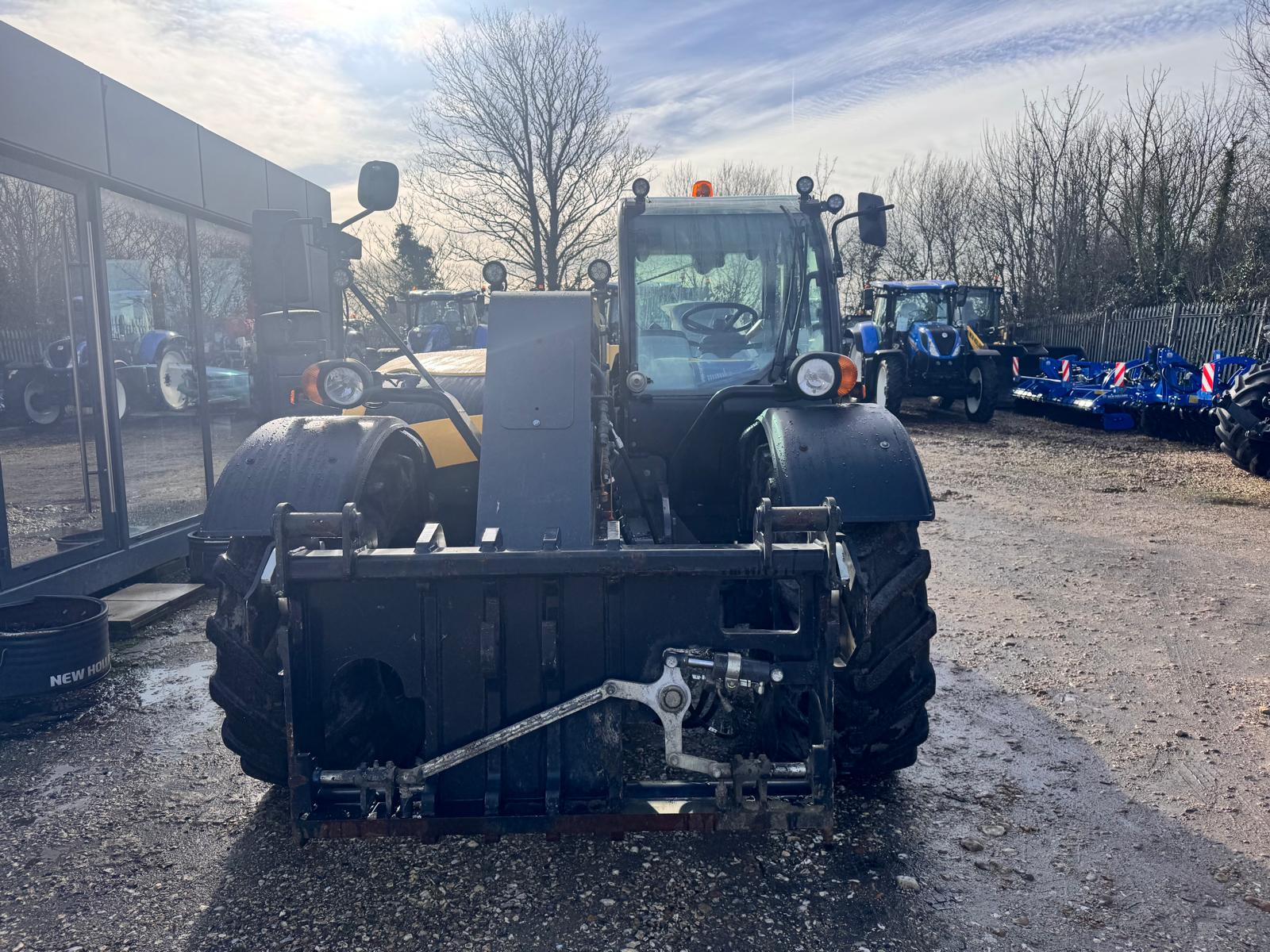 Used 2021 NEW HOLLAND TH7.42 Elite
