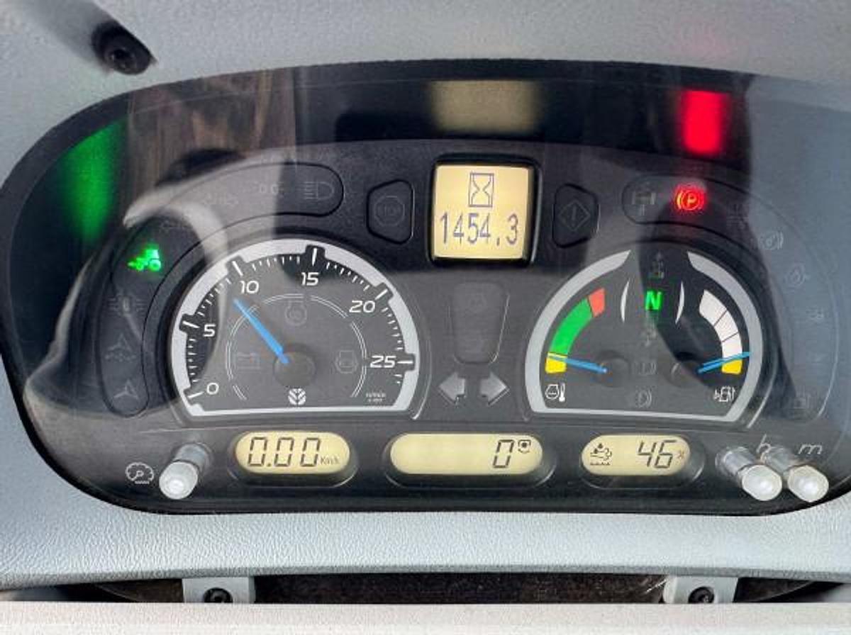 Used NEW HOLLAND T7.245 SIDE WINDER