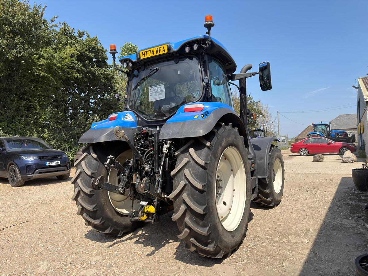 Used 2025 NEW HOLLAND T6.180