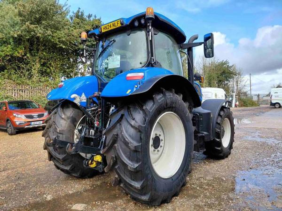 Used NEW HOLLAND T7.210