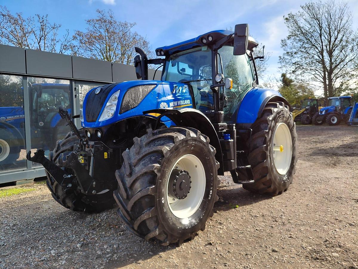 Used 2024 NEW HOLLAND T7.245 POWER COMMAND