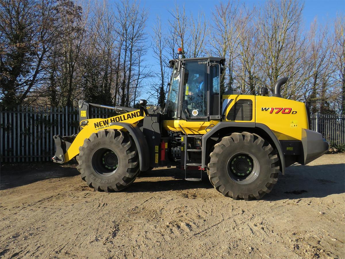 Used 2023 NEW HOLLAND W170D