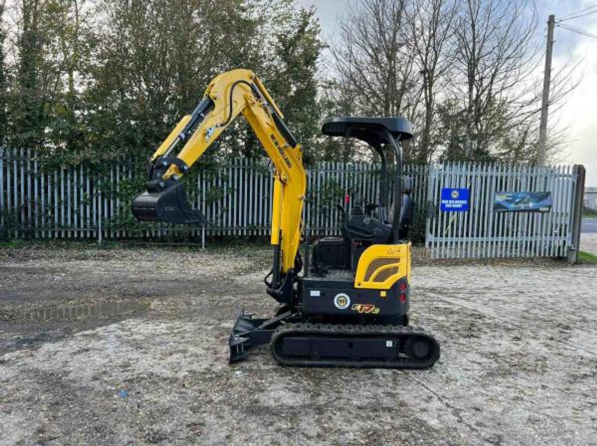 Used NEW HOLLAND E17C