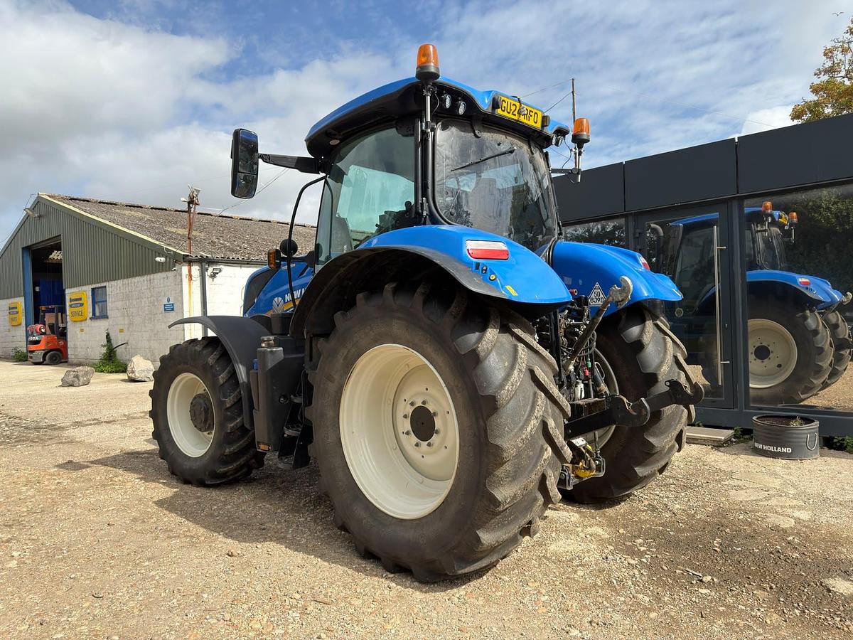 Used 2024 NEW HOLLAND T7.225