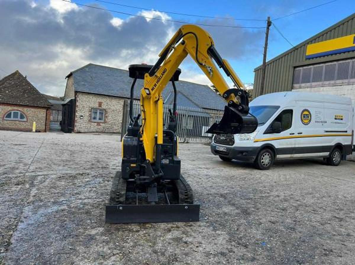 Used NEW HOLLAND E17C