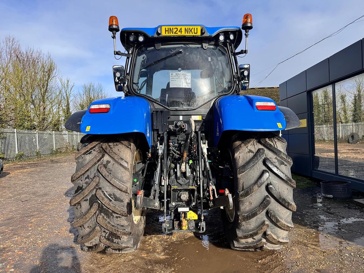Used 2024 NEW HOLLAND T7.225 AUTO COMMAND
