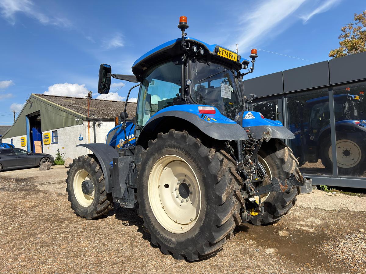 Used 2025 NEW HOLLAND T6.180 DYANMIC COMMAND