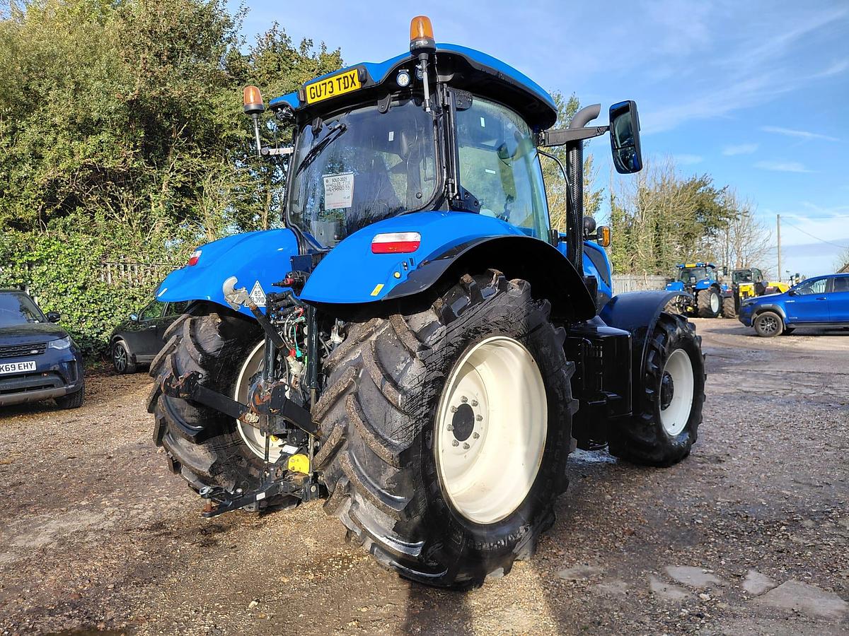 Used 2024 NEW HOLLAND T7.225 AUTO COMMAND