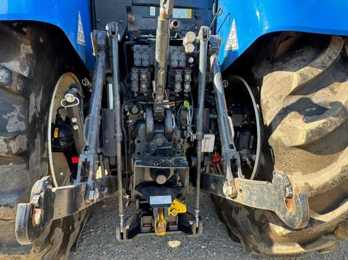 Used NEW HOLLAND T7.270 AUTO COMMAND