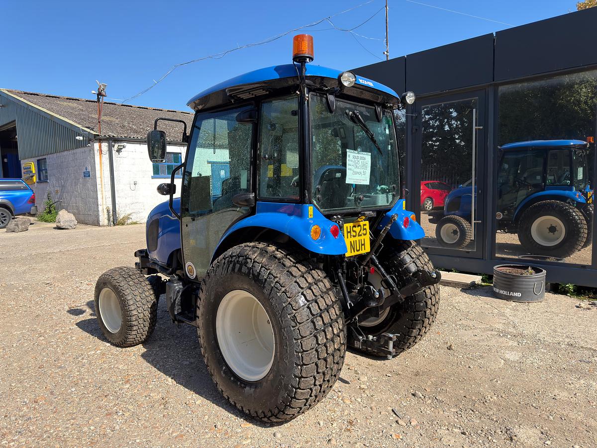 Used 2025 NEW HOLLAND Boomer 50 Cab