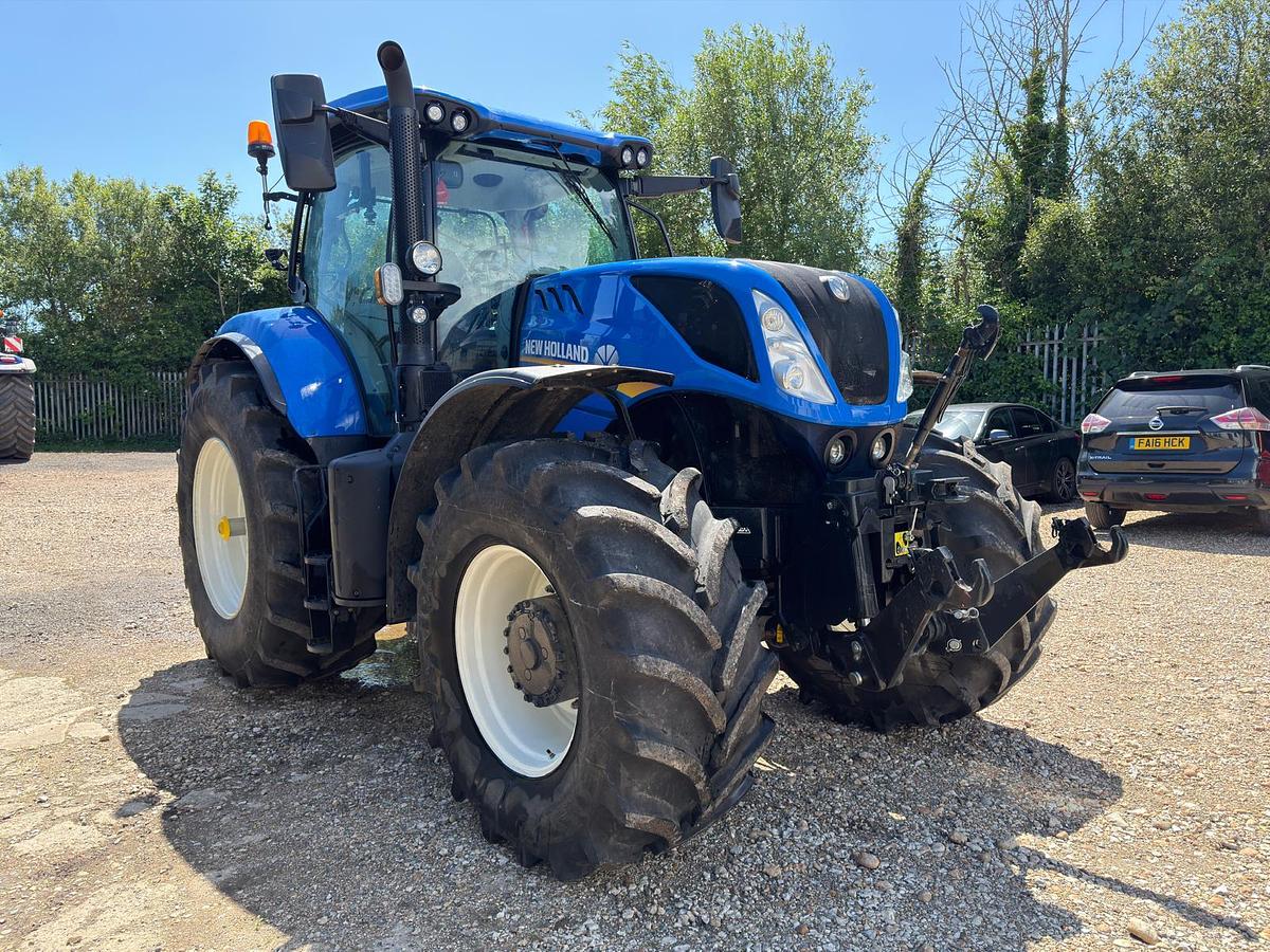 Used 2025 NEW HOLLAND