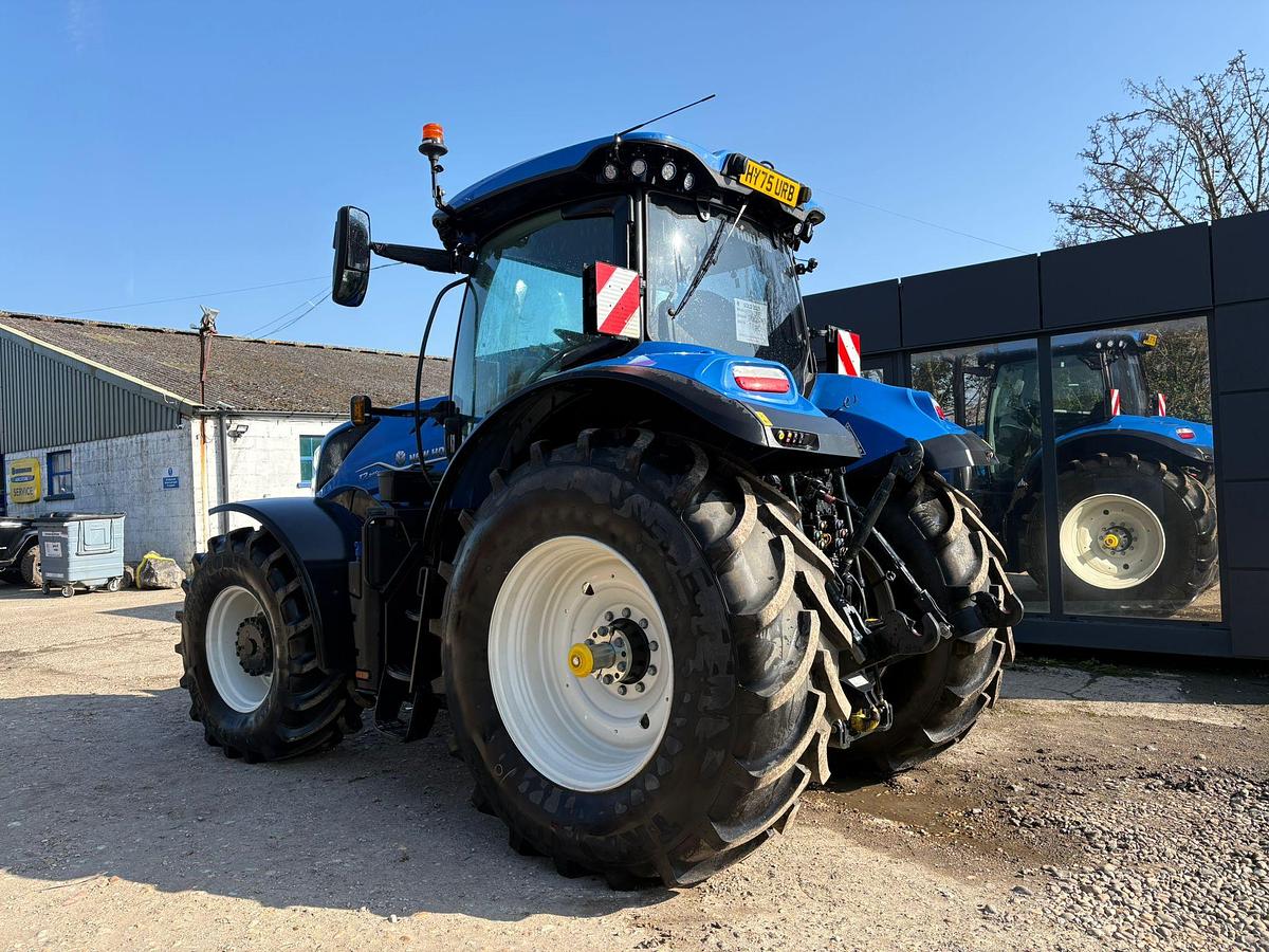 Used 2025 NEW HOLLAND T7.245 POWER COMMAND