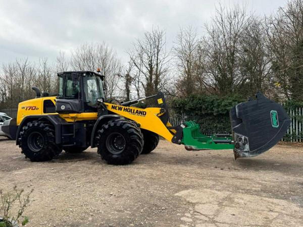 Used NEW HOLLAND W170 D