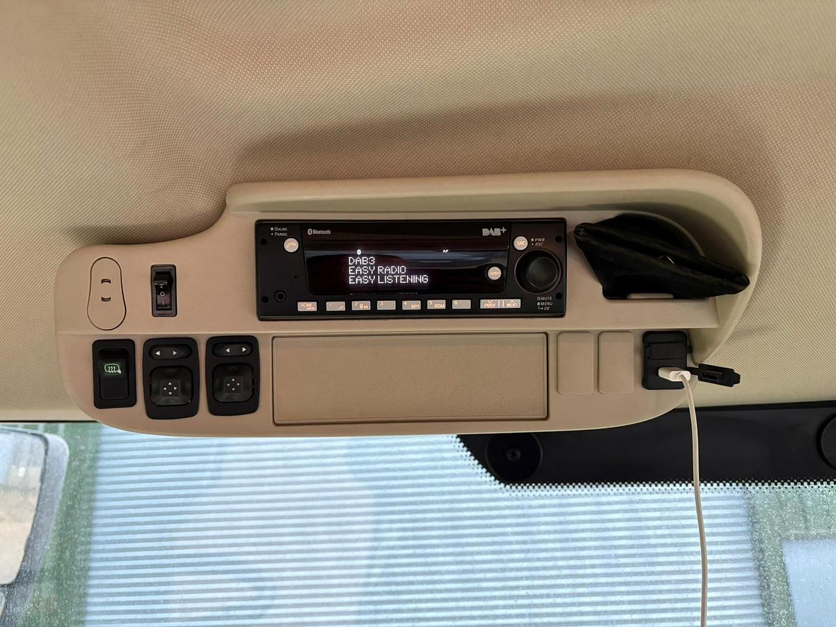 Used 2022 JOHN DEERE 6R215