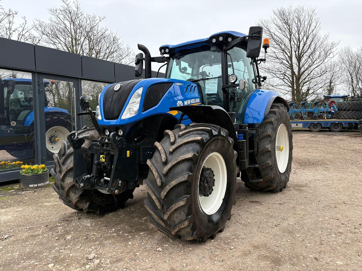 Used 2024 NEW HOLLAND T7.270 AUTO COMMAND