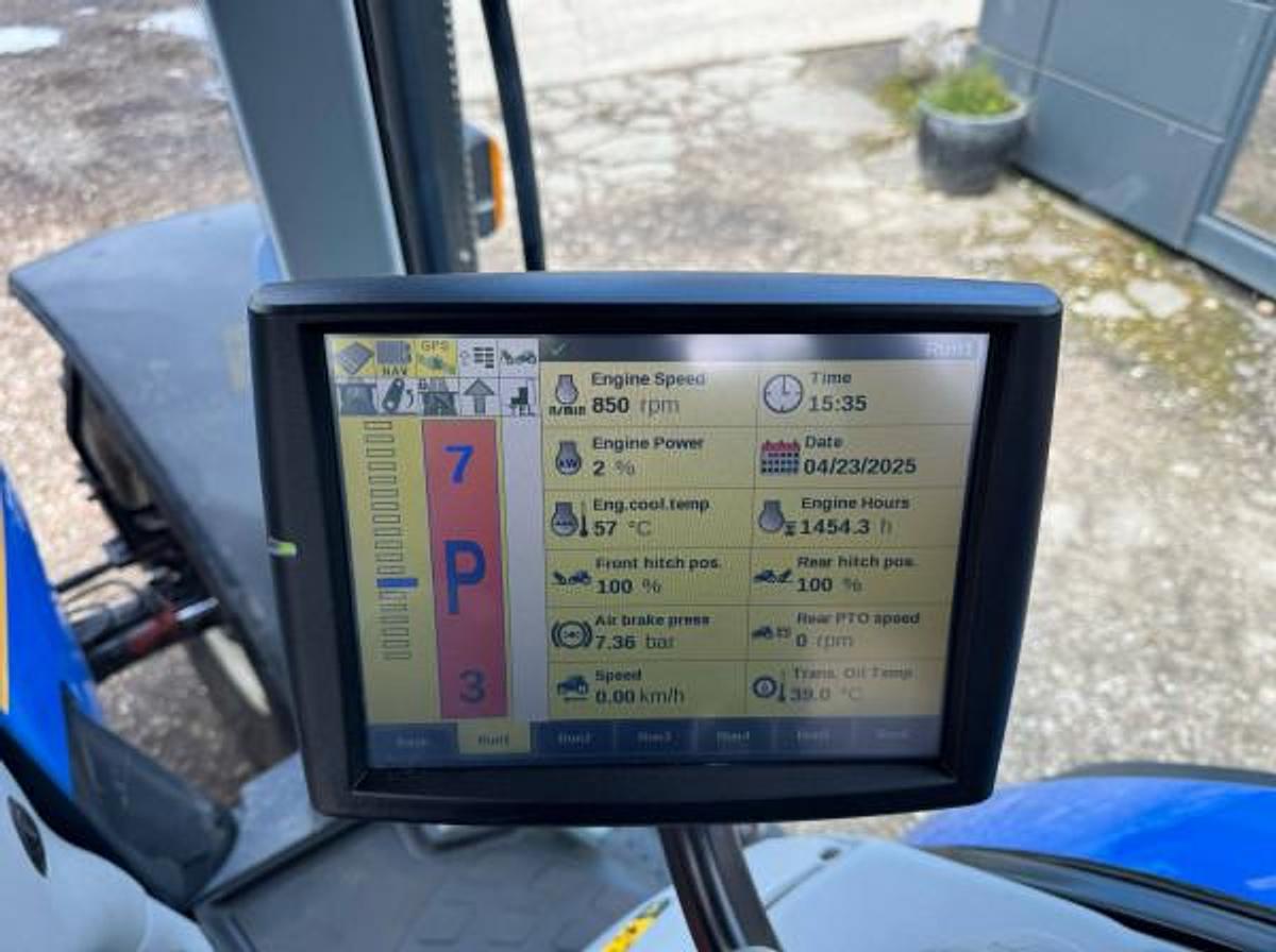 Used NEW HOLLAND T7.245 SIDE WINDER