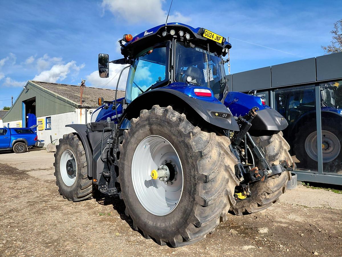 Used 2024 NEW HOLLAND T7.315HD AUTO COMMAND