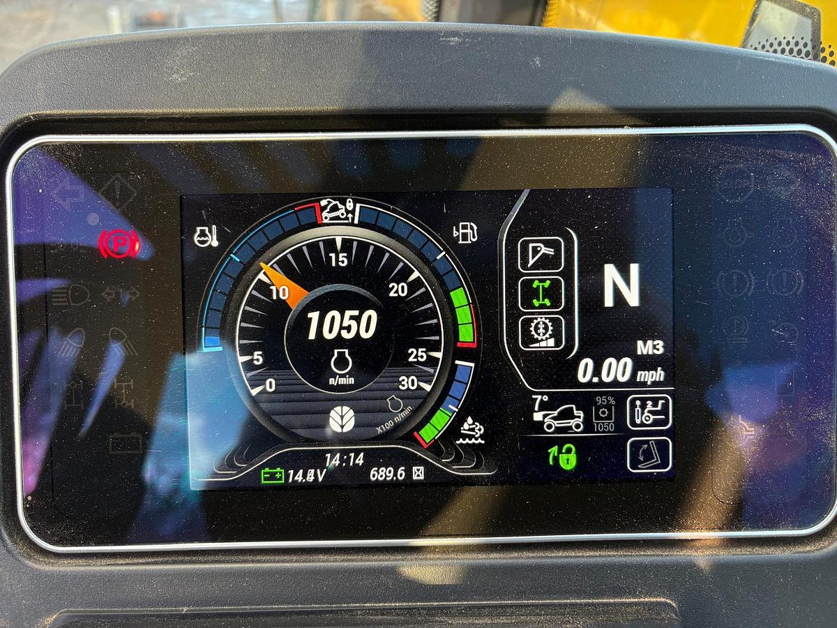 Used 2024 NEW HOLLAND TH7.42 Elite