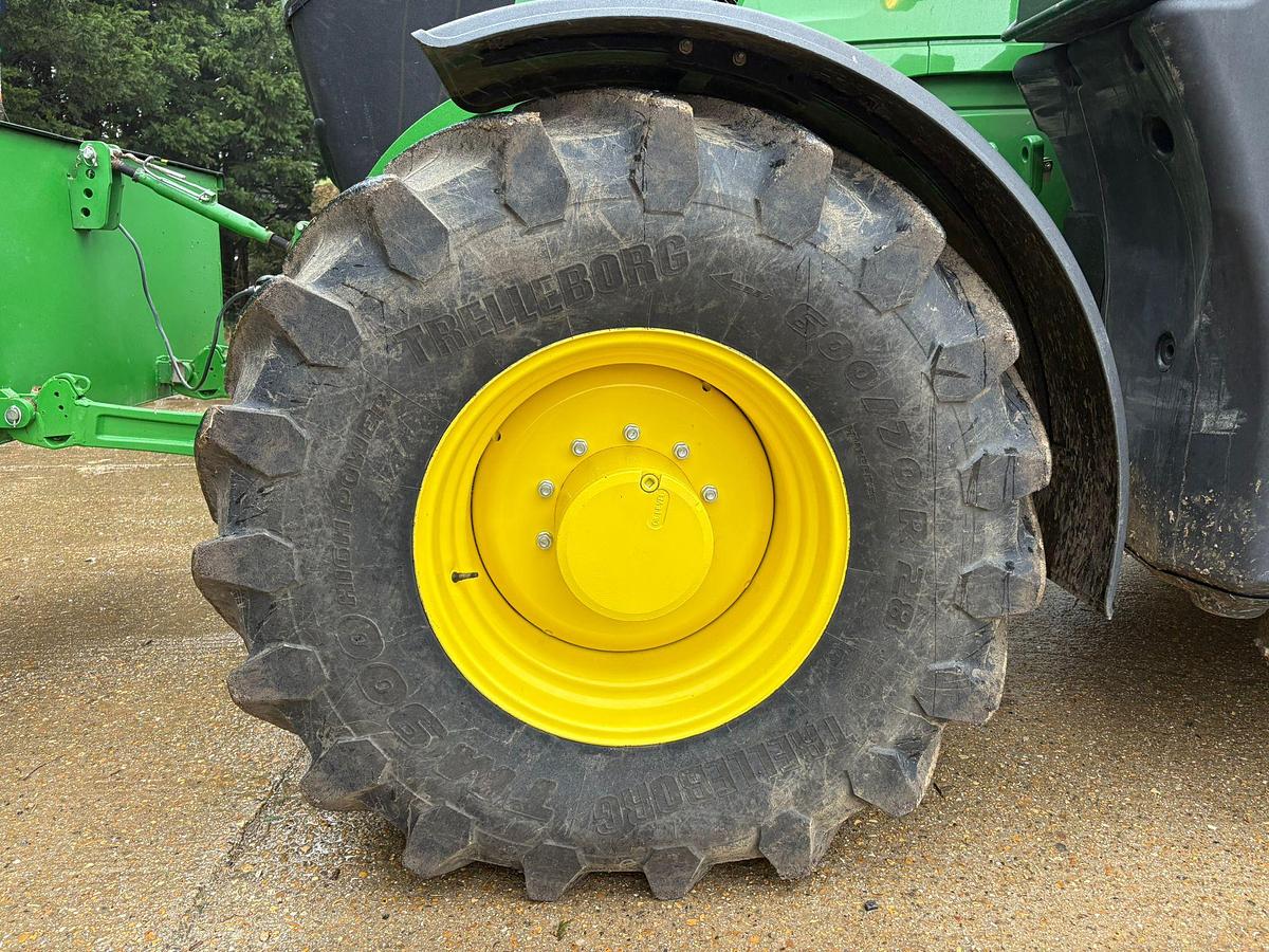 Used 2022 JOHN DEERE 6R215