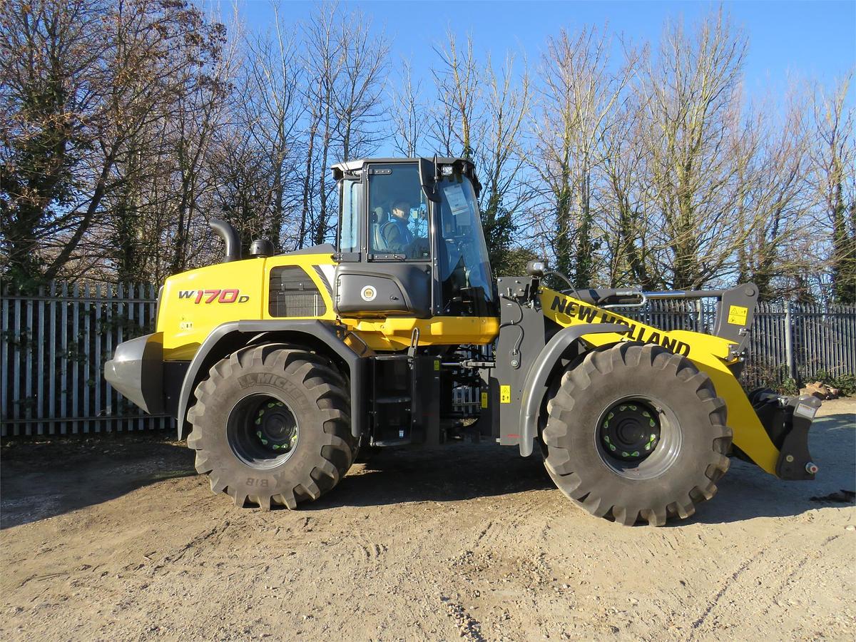 Used 2023 NEW HOLLAND W170D